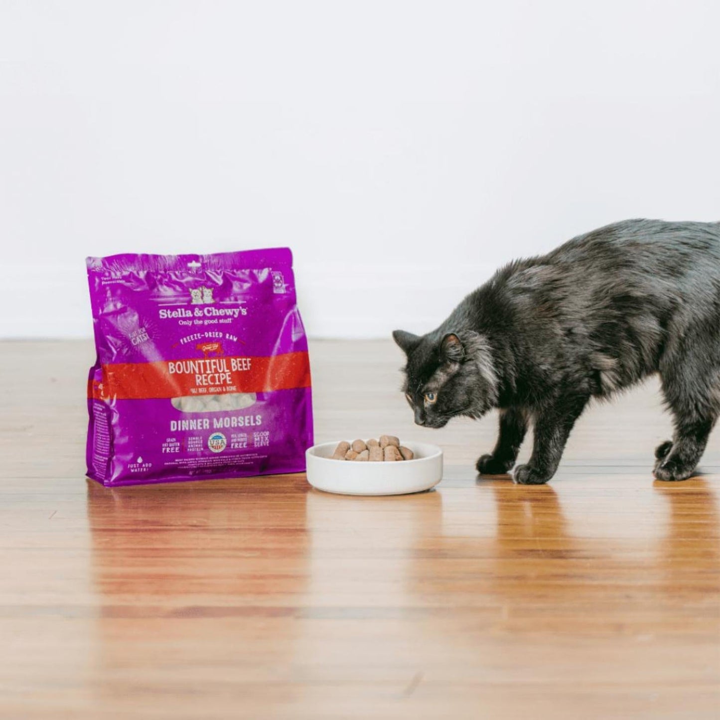 Stella & Chewy’s Bountiful Beef Freeze-Dried Raw Dinner Morsels for Cats – 8oz